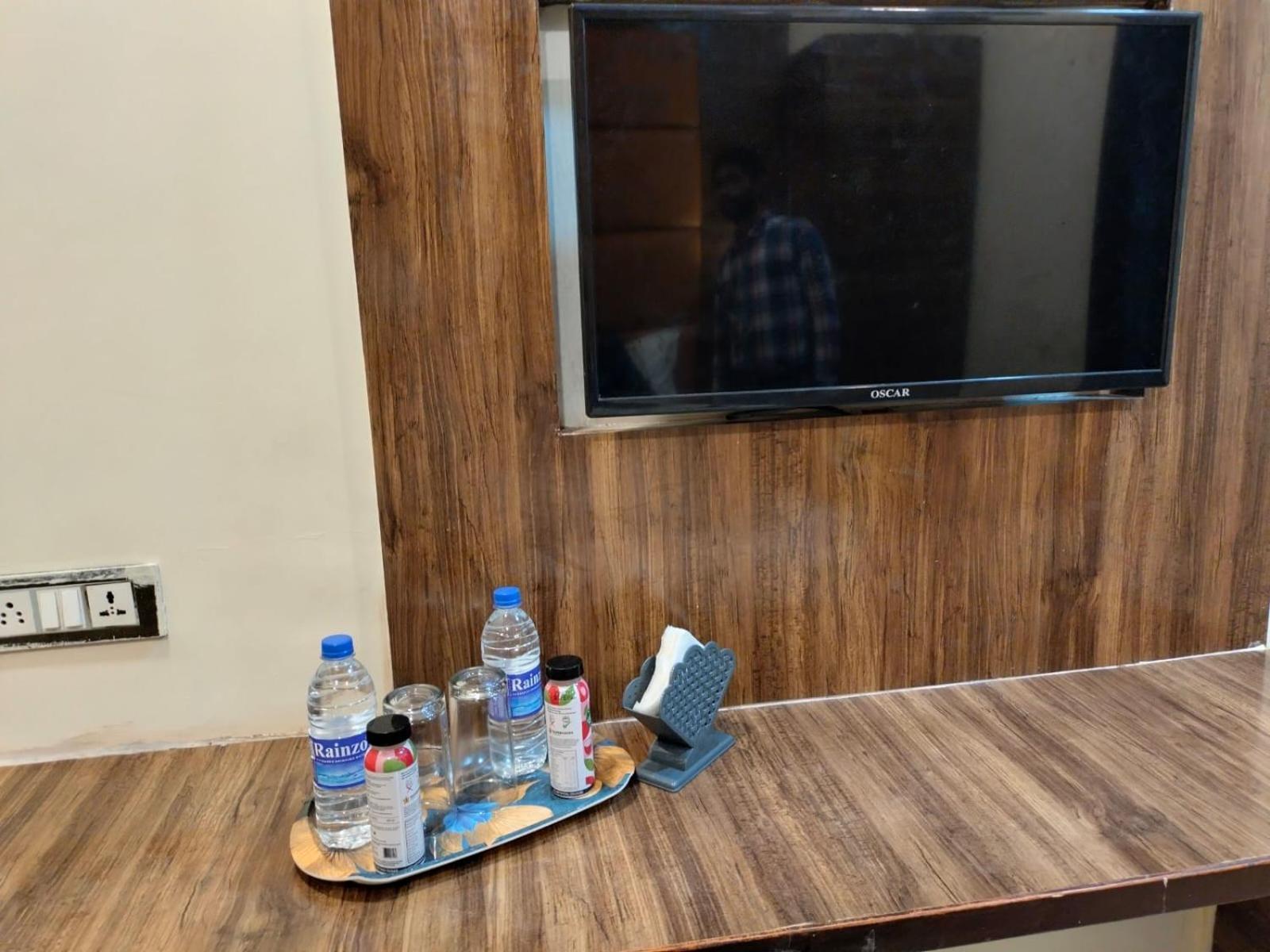 Hotel Blue Wellington - Near Mumbai Airport מראה חיצוני תמונה