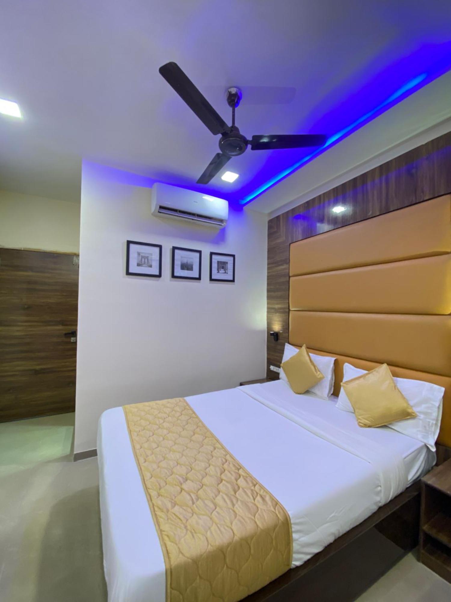 Hotel Blue Wellington - Near Mumbai Airport מראה חיצוני תמונה